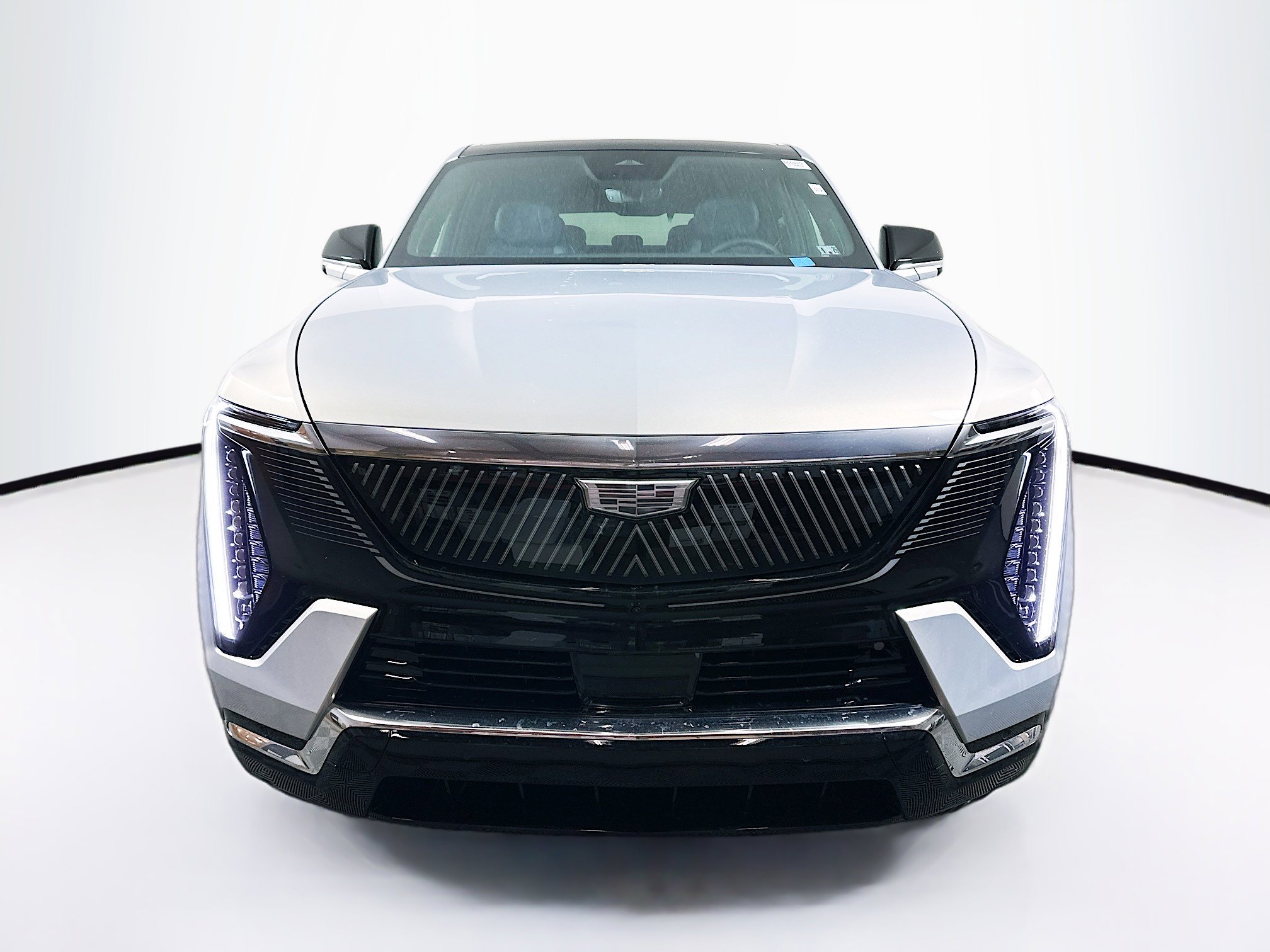 2025 Cadillac Escalade IQ Luxury photo 2