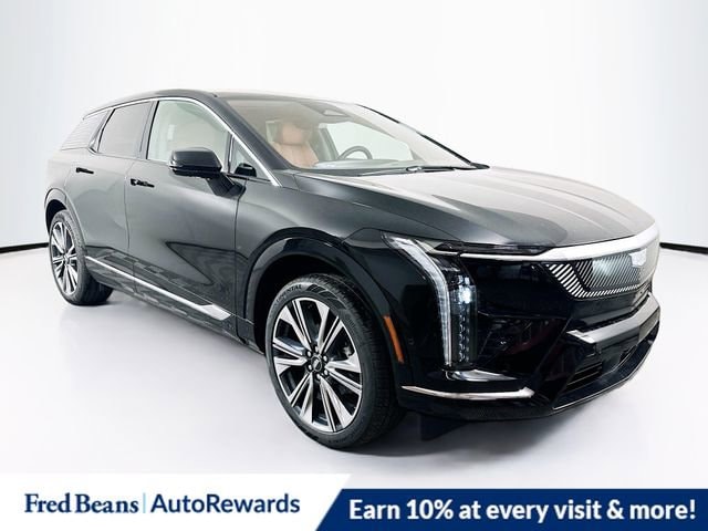 2025 Cadillac OPTIQ Luxury 2's photo