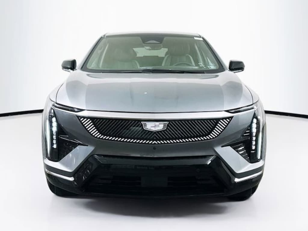 New 2026 CADILLAC OPTIQ Luxury SUV