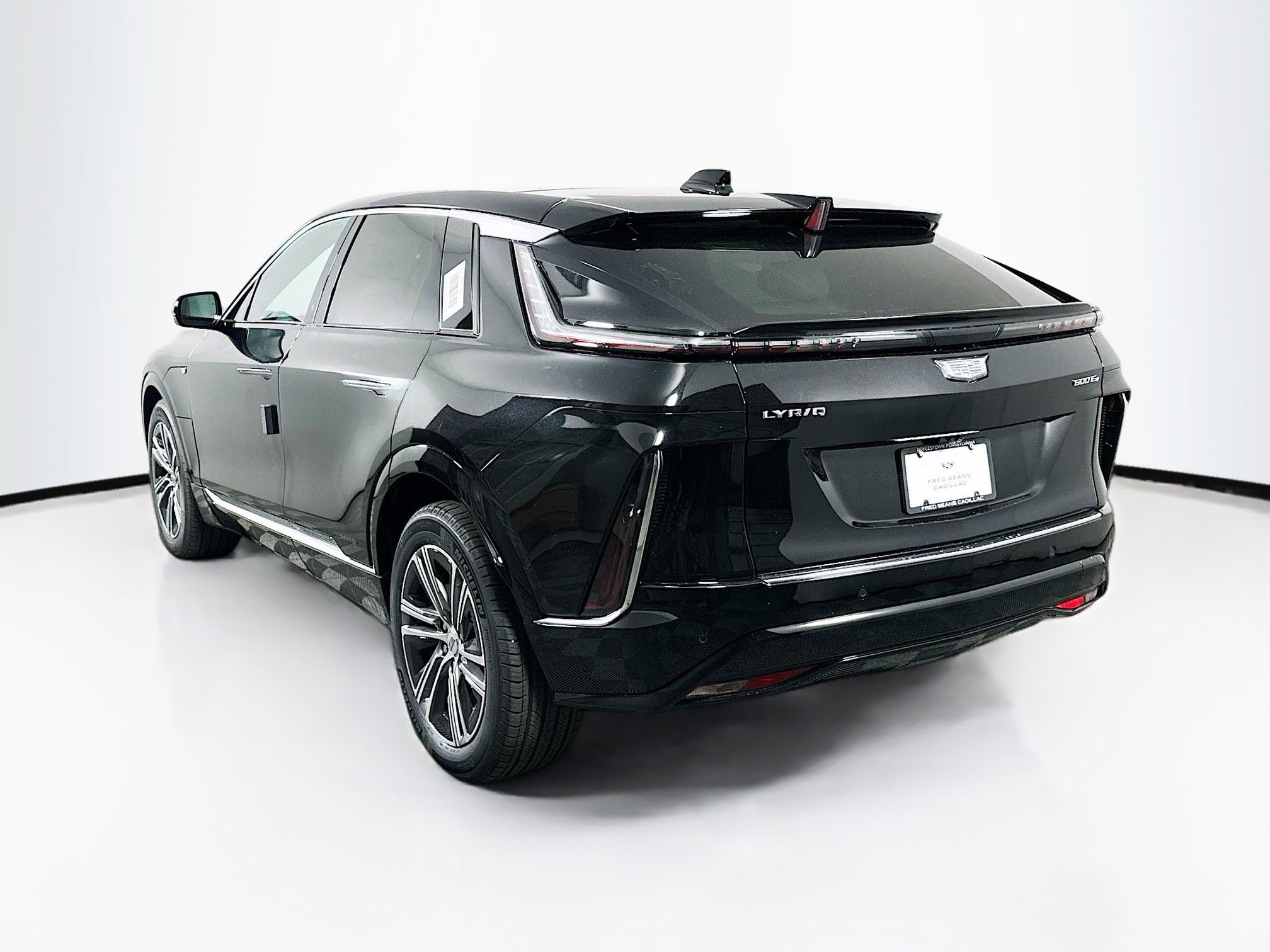 2025 Cadillac Lyriq Luxury photo 4