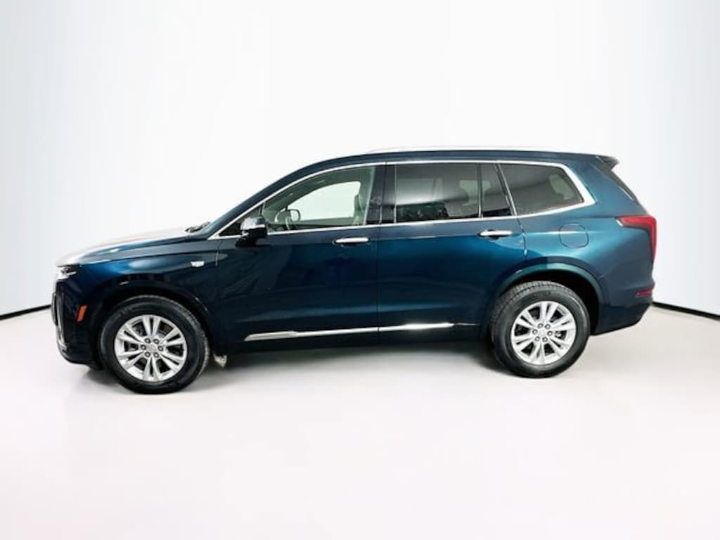 New 2025 CADILLAC XT6 Luxury SUV