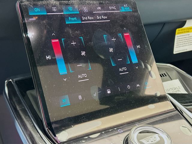 2025 Cadillac Escalade IQ Luxury 2 - Photo 12