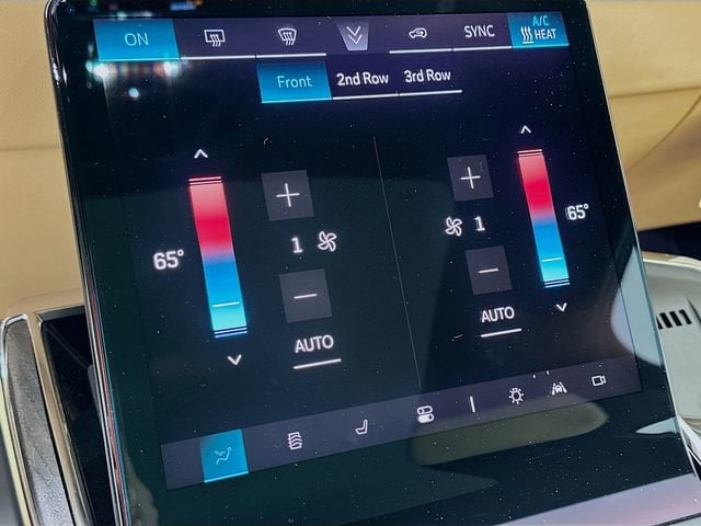 2025 Cadillac Escalade IQ Sport 2 - Photo 12