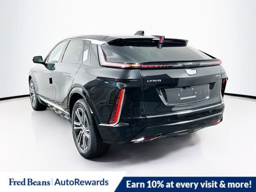 New 2025 CADILLAC LYRIQ Luxury 1 SUV