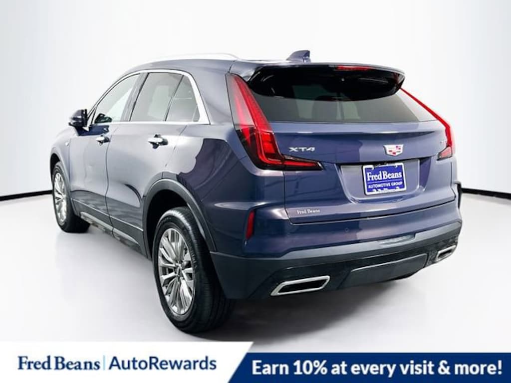 New 2025 CADILLAC XT4 Premium Luxury SUV