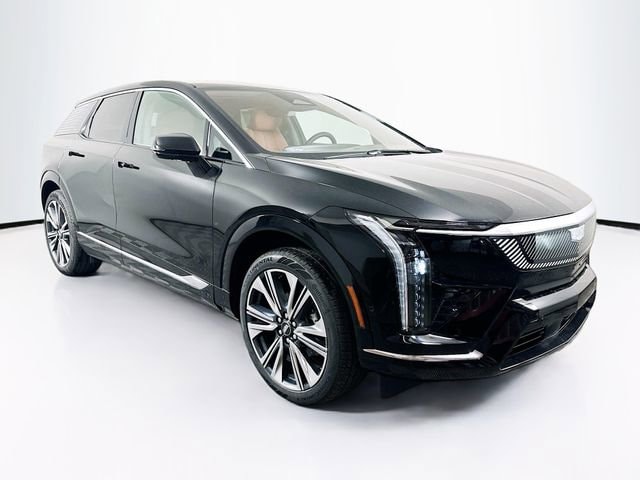 2025 Cadillac OPTIQ Luxury 2's photo