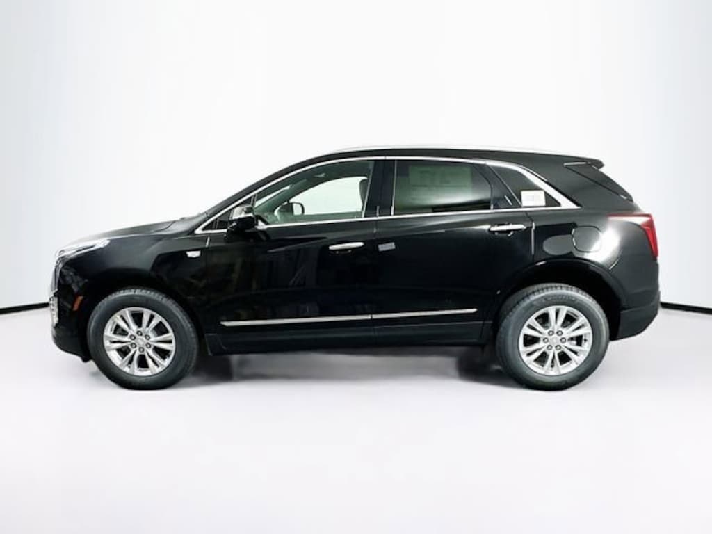 New 2026 CADILLAC XT5 Luxury SUV