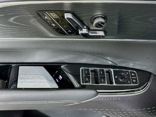 2026 Cadillac LYRIQ Luxury - Photo 22