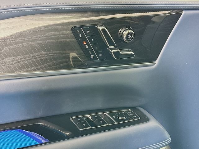2025 Cadillac Escalade IQ Luxury 2 - Photo 18