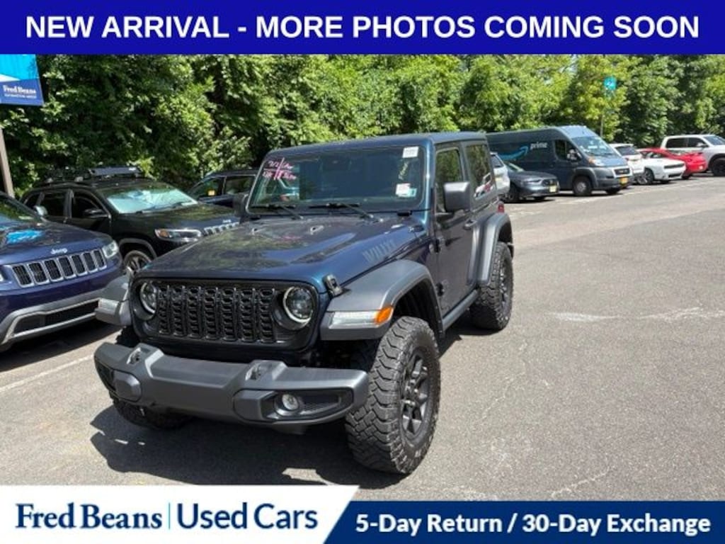 Used 2025 Jeep Wrangler Willys SUV