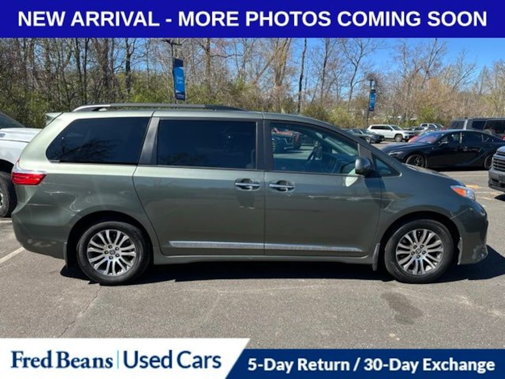 Used 2019 Toyota Sienna XLE Van