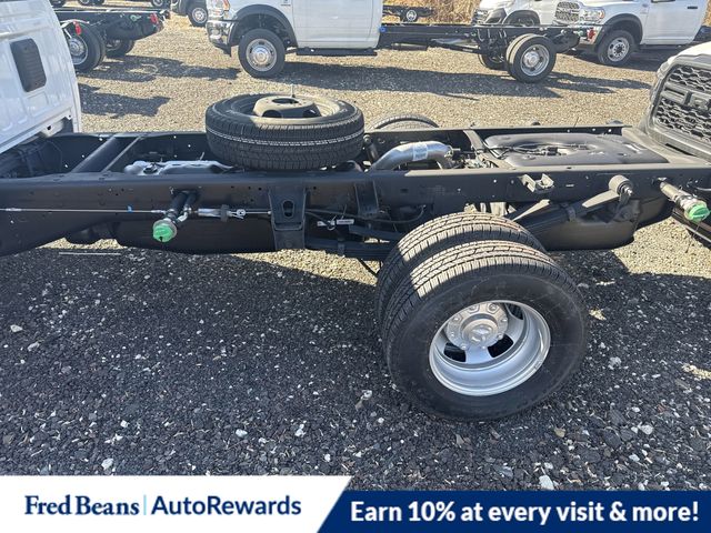 2024 Ram 3500 Tradesman photo 3