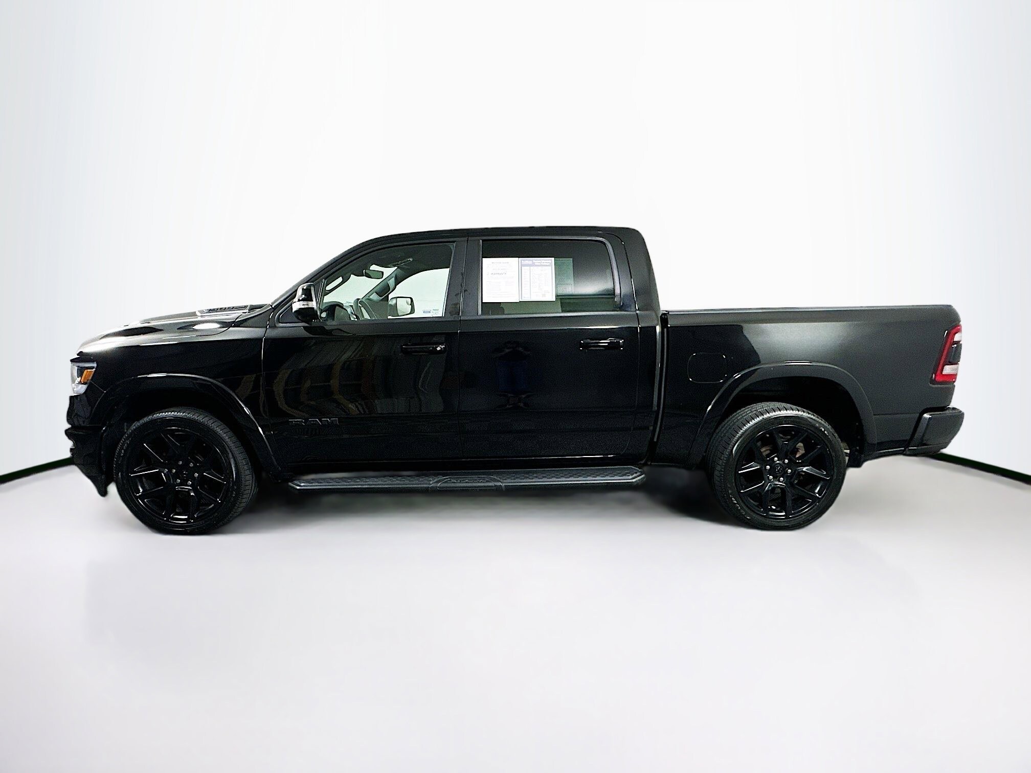 2022 Ram 1500 Laramie photo 4
