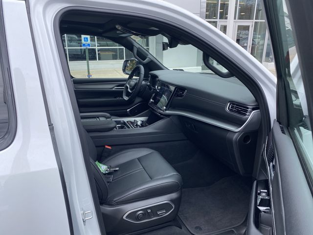 2025 Jeep Wagoneer Series I - Photo 7