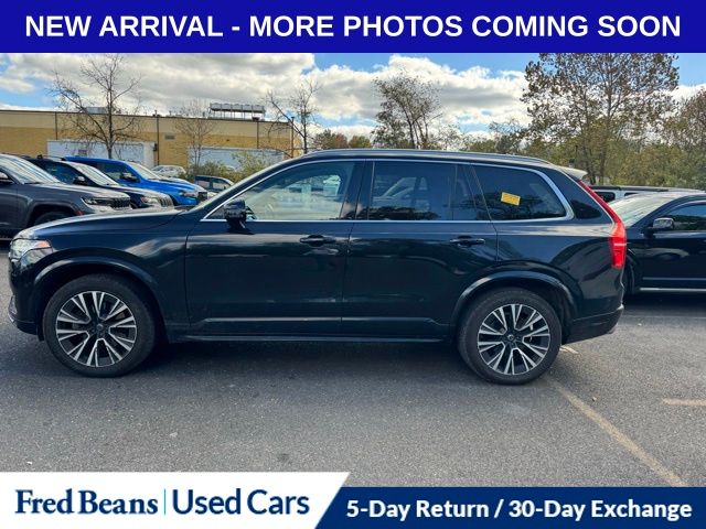 2020 Volvo XC90 T6 Momentum photo 4