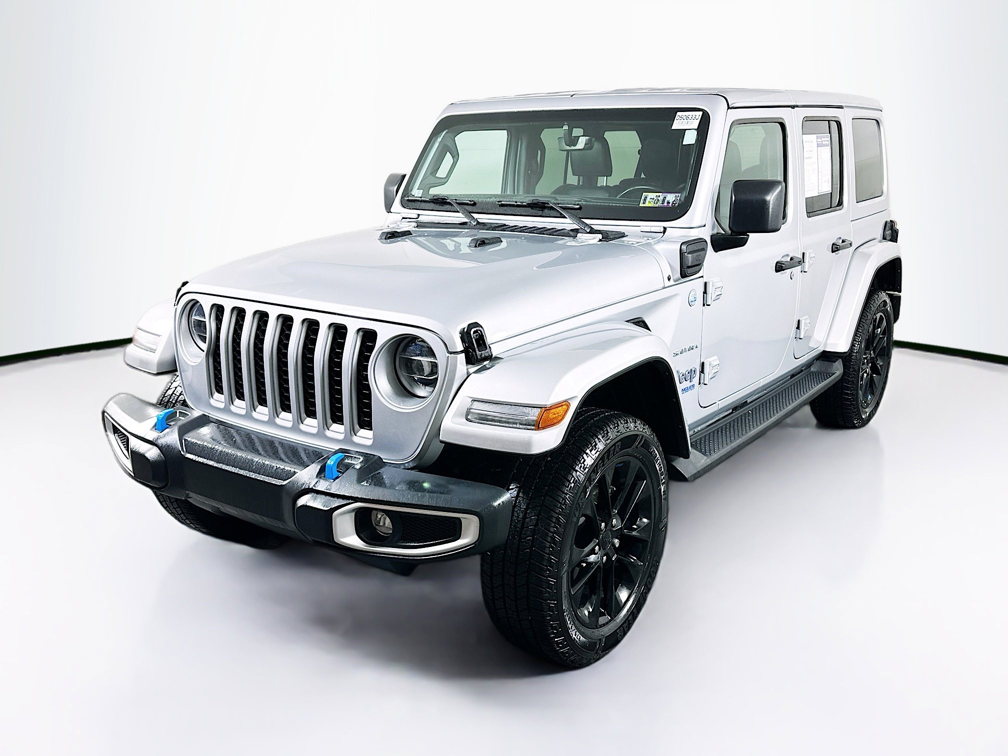 2022 Jeep Wrangler Unlimited Sahara 4xe photo 3