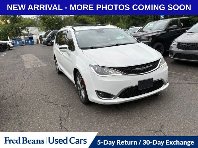 Used 2018 Chrysler Pacifica Limited with VIN 2C4RC1GG0JR247193 for sale in Doylestown, PA