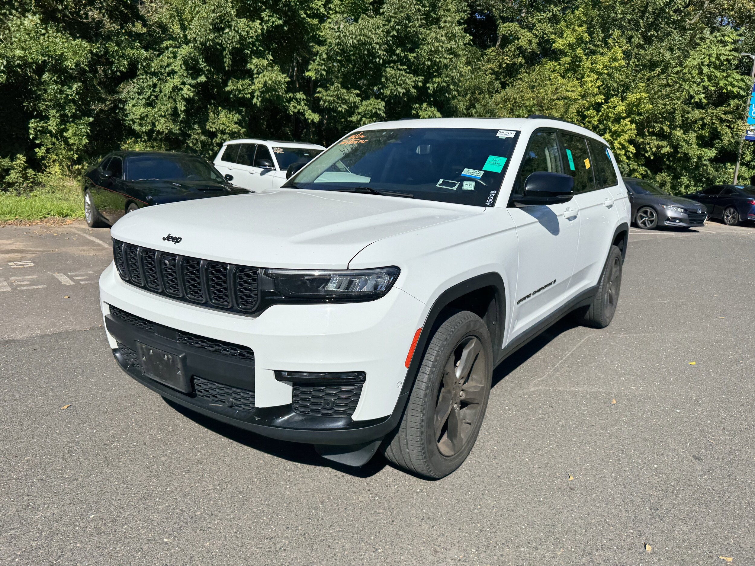 2022 Jeep Grand Cherokee Limited photo 3