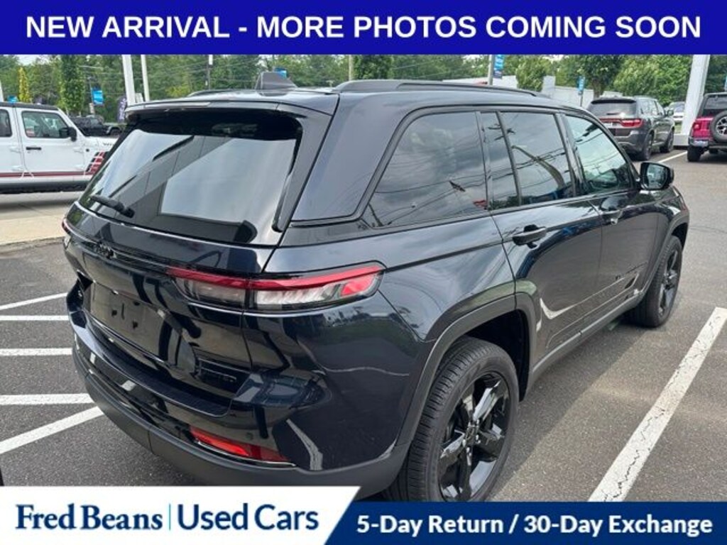 Used 2024 Jeep Grand Cherokee Limited SUV