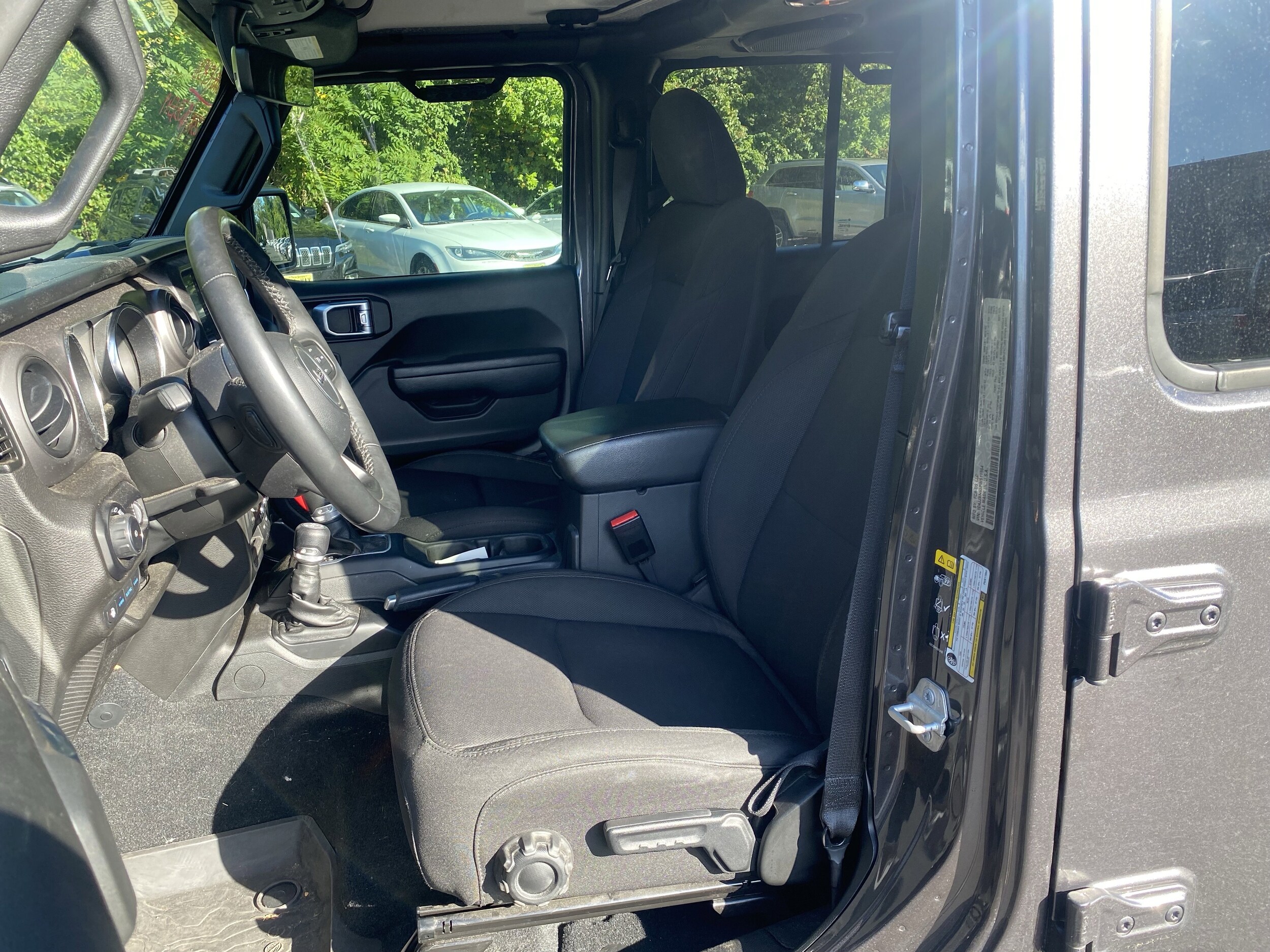 2023 Jeep Wrangler Base 4xe photo 3