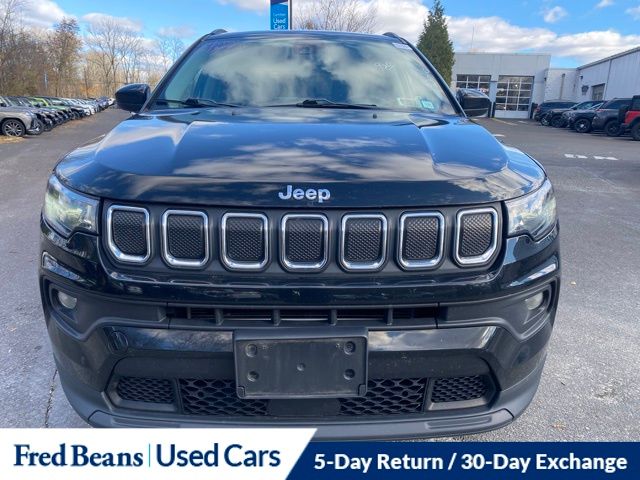 2022 Jeep Compass Latitude photo 2