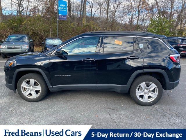 2022 Jeep Compass Latitude photo 4