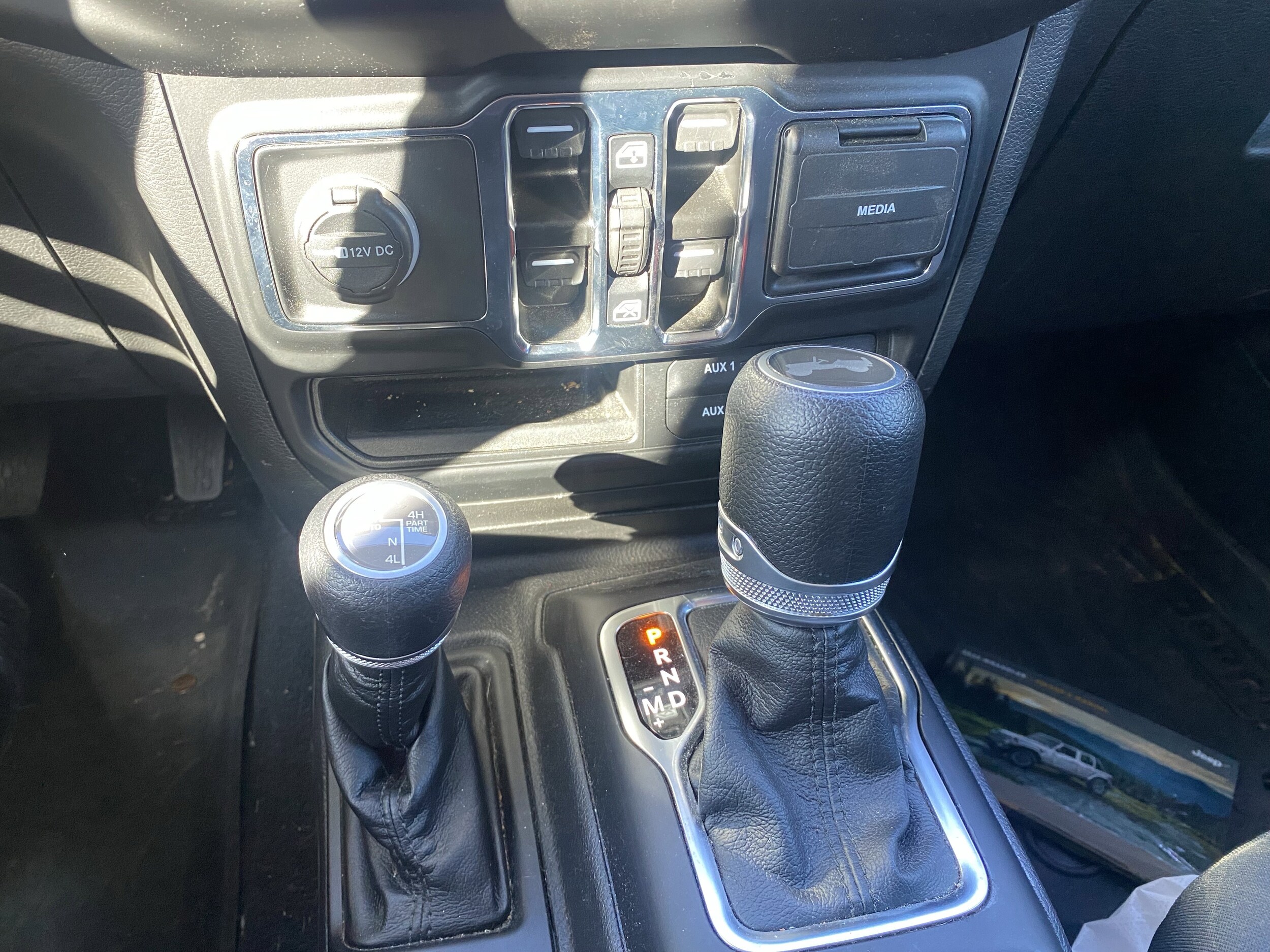 2023 Jeep Wrangler Base 4xe photo 2
