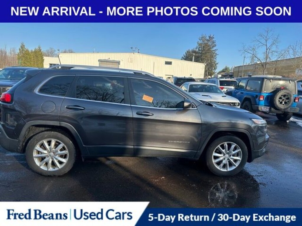 Used 2017 Jeep Cherokee Limited SUV