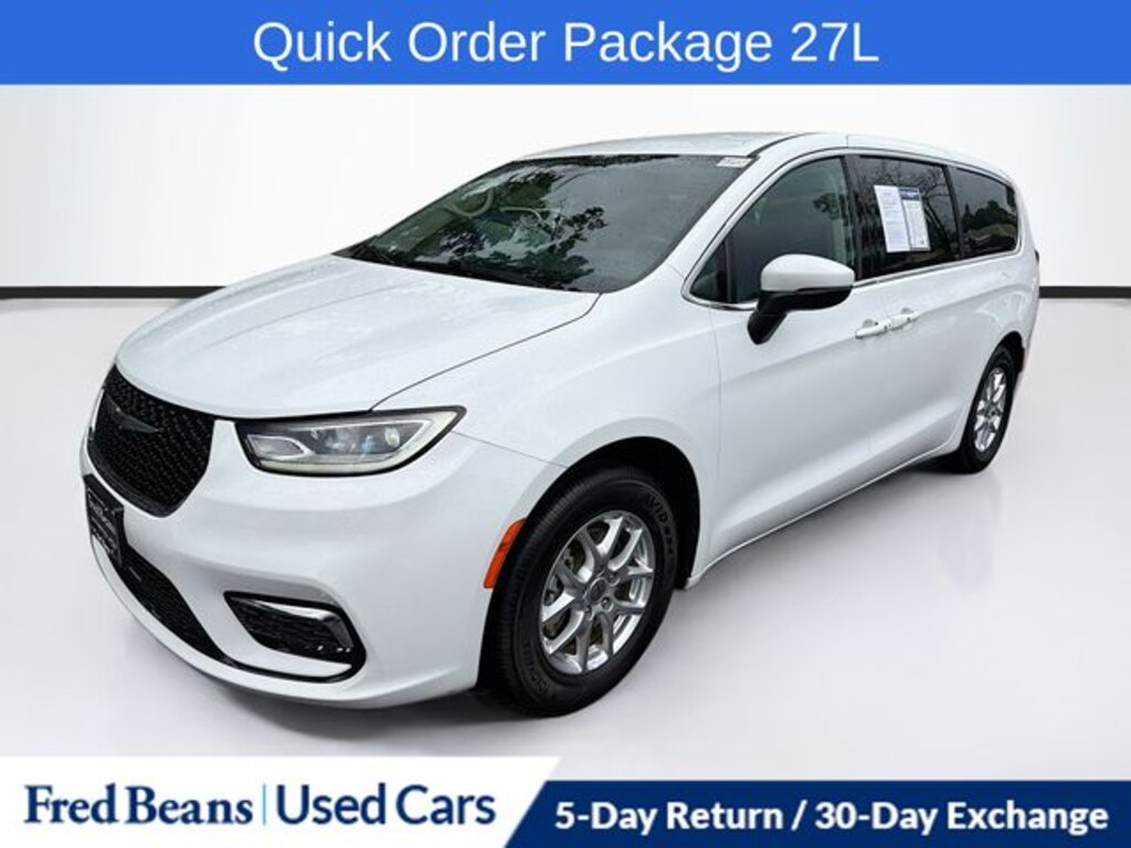 Used 2023 Chrysler Pacifica Touring L Van Passenger Van