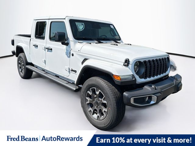 2026 Jeep Gladiator Sahara Auto's photo