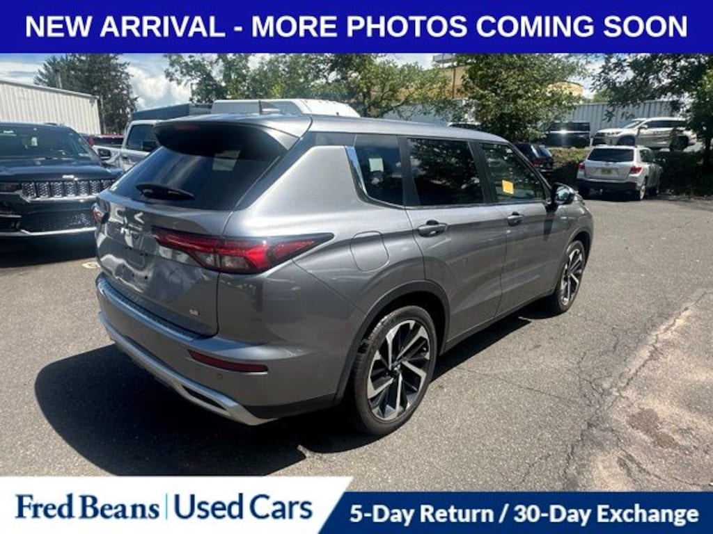 Used 2022 Mitsubishi Outlander SE CUV