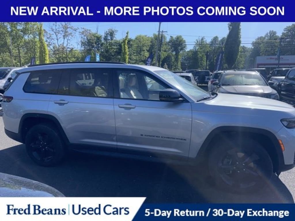 Used 2023 Jeep Grand Cherokee Limited SUV