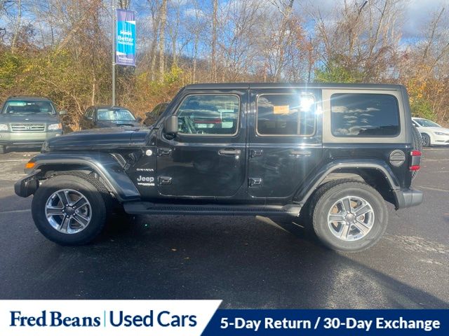 2022 Jeep Wrangler Unlimited Sahara photo 4