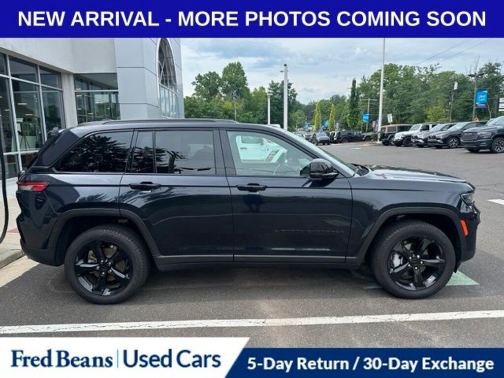 Used 2024 Jeep Grand Cherokee Limited SUV