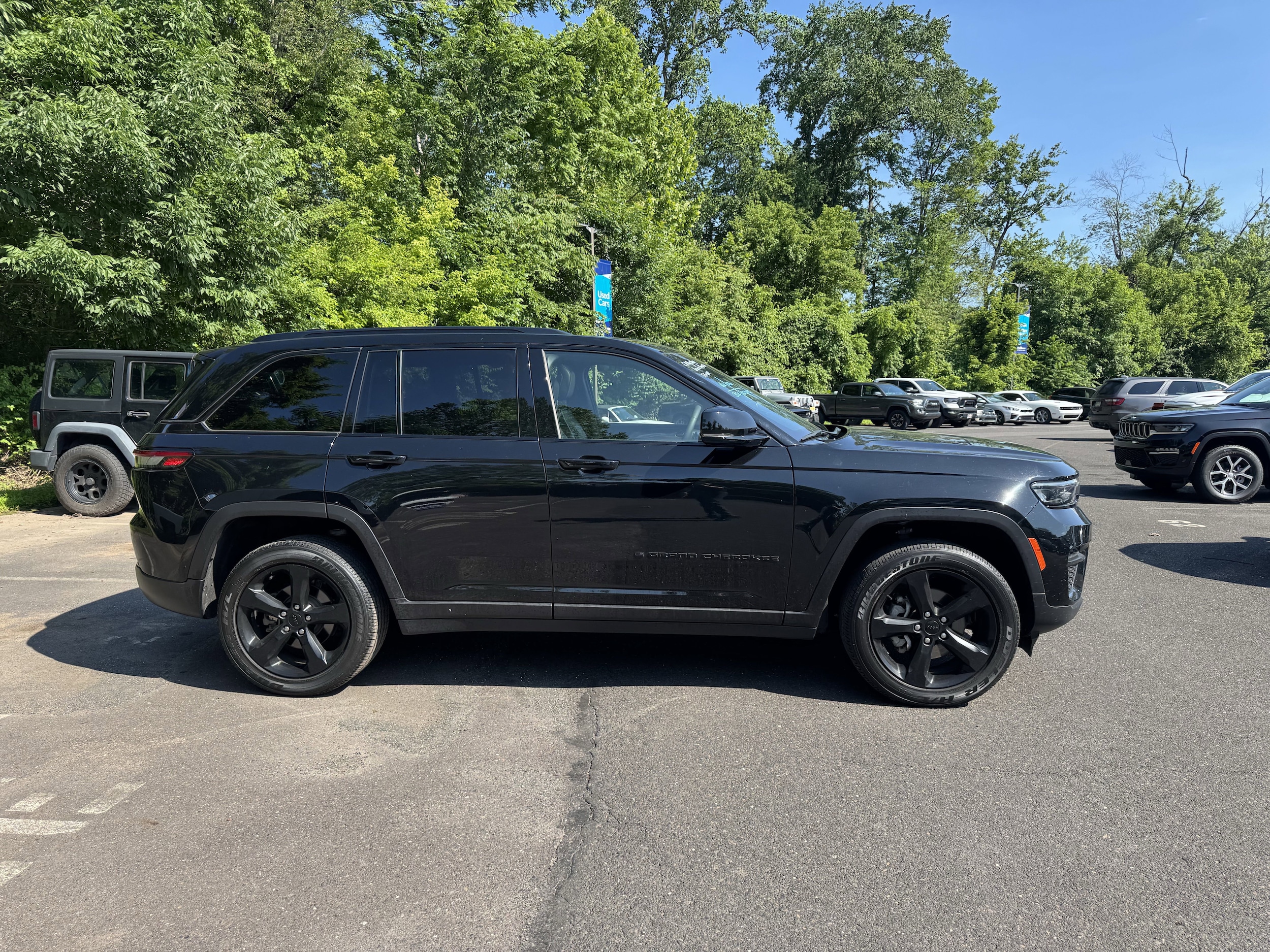 Certified 2023 Jeep Grand Cherokee Altitude with VIN 1C4RJHAG8PC532510 for sale in Doylestown, PA