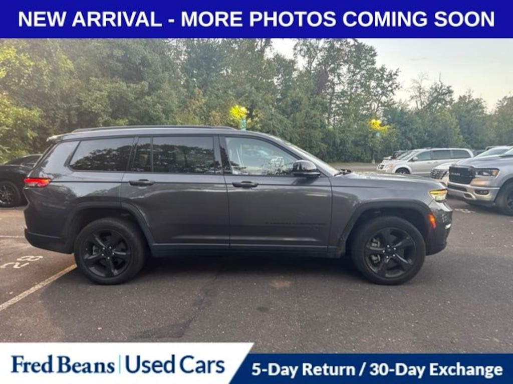 Used 2023 Jeep Grand Cherokee Limited SUV