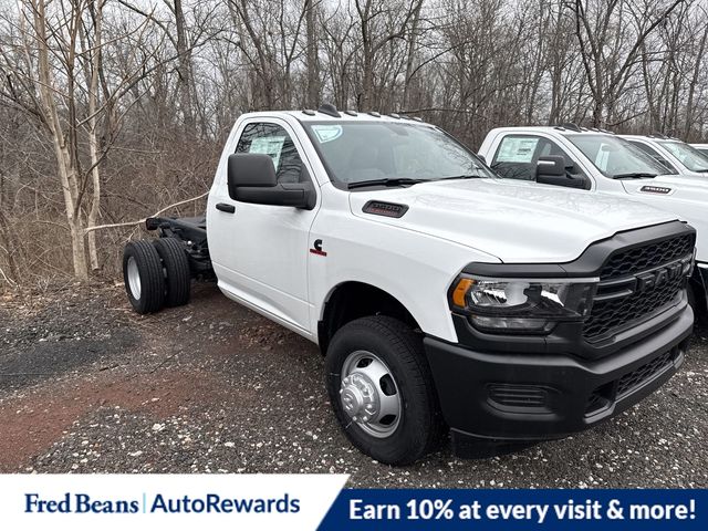 2024 Ram 3500 Tradesman photo 3