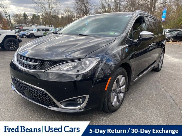 2020 Chrysler Pacifica Hybrid Limited photo 3