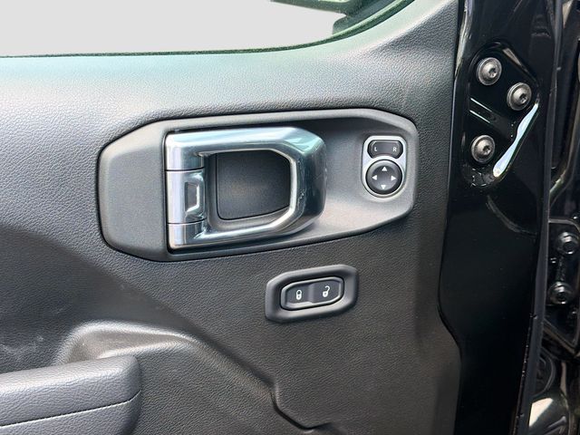 2025 Jeep Gladiator Willys - Photo 21