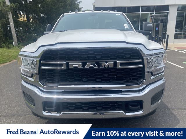 2024 Ram 3500 Tradesman photo 2