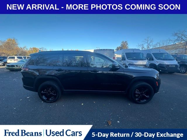 2023 Jeep Grand Cherokee Altitude photo 4