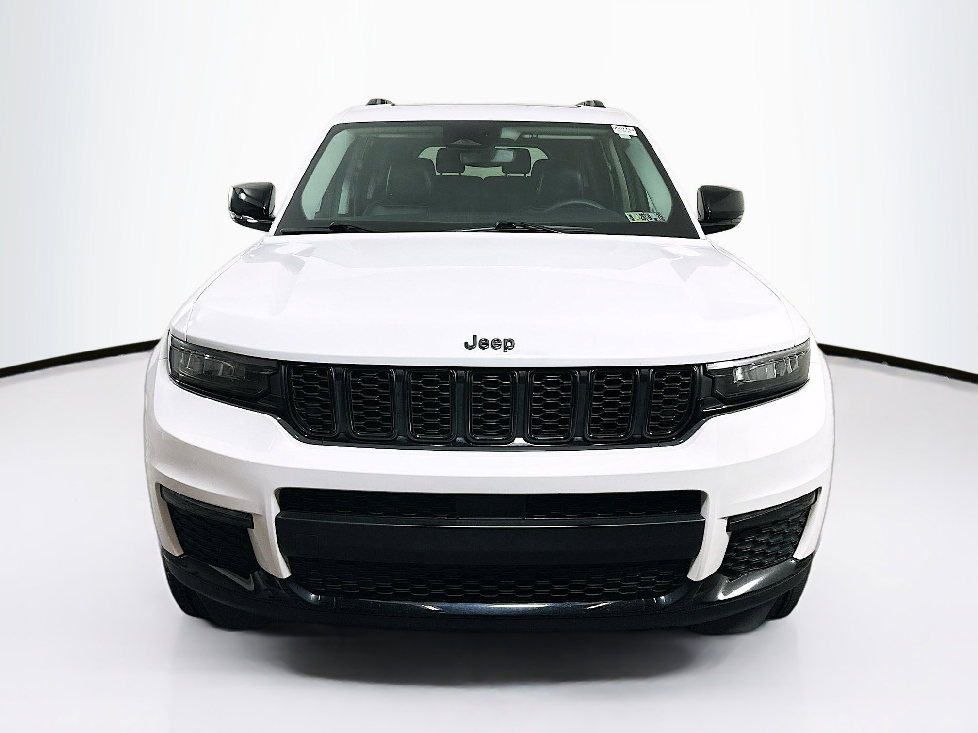 2023 Jeep Grand Cherokee Limited photo 2