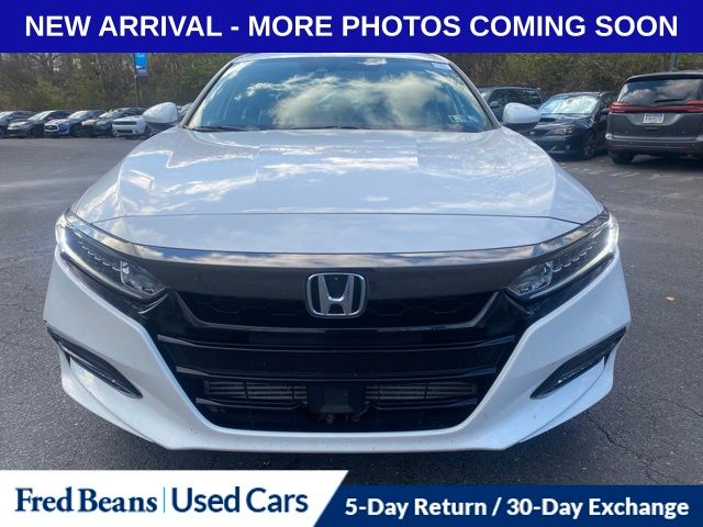2019 Honda Accord Sport photo 2