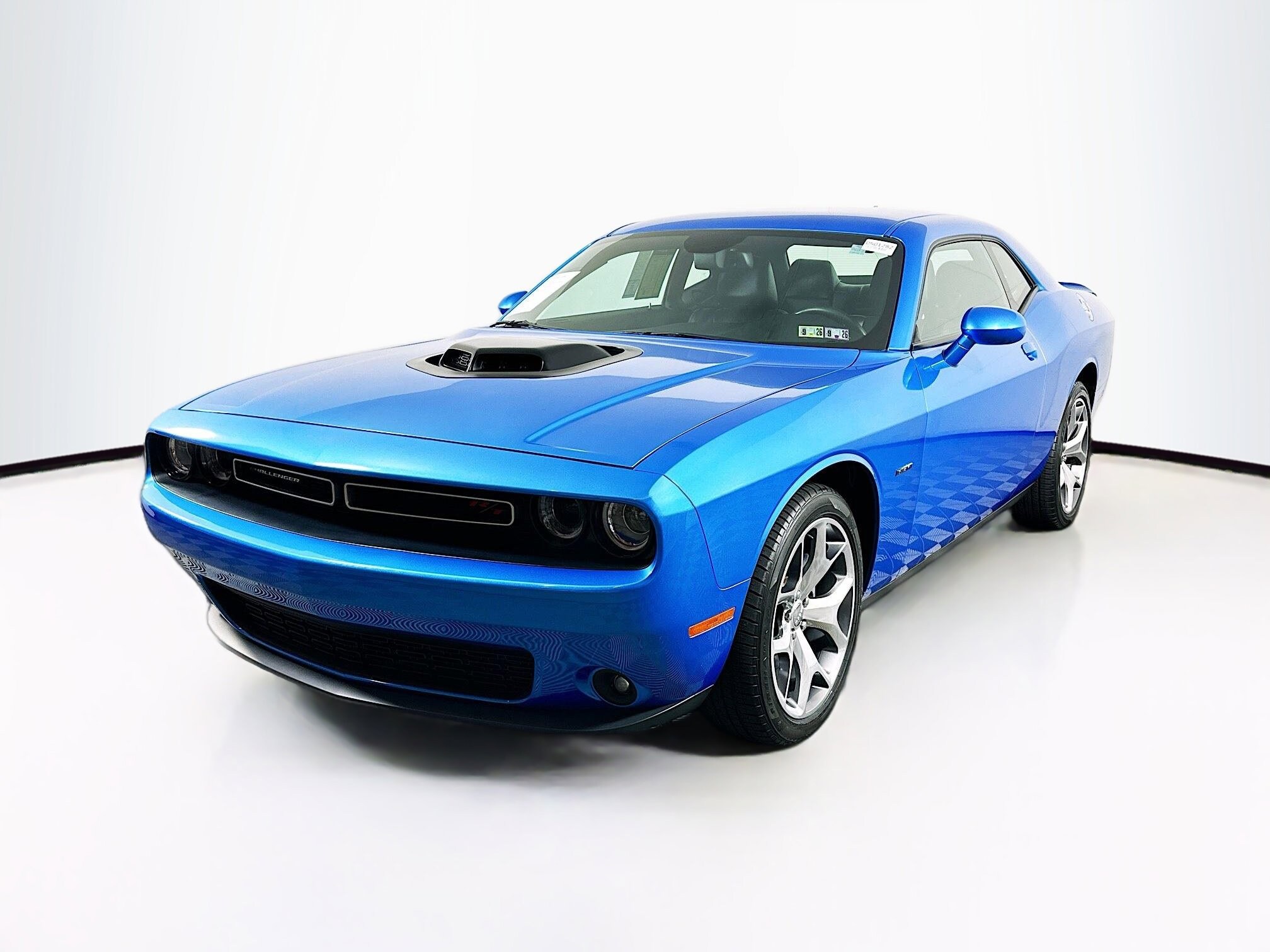 2016 Dodge Challenger R/T Plus photo 3