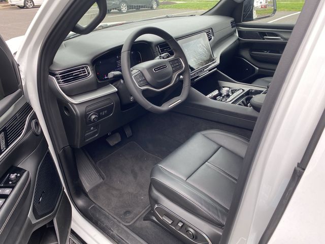 2025 Jeep Wagoneer Series I - Photo 12