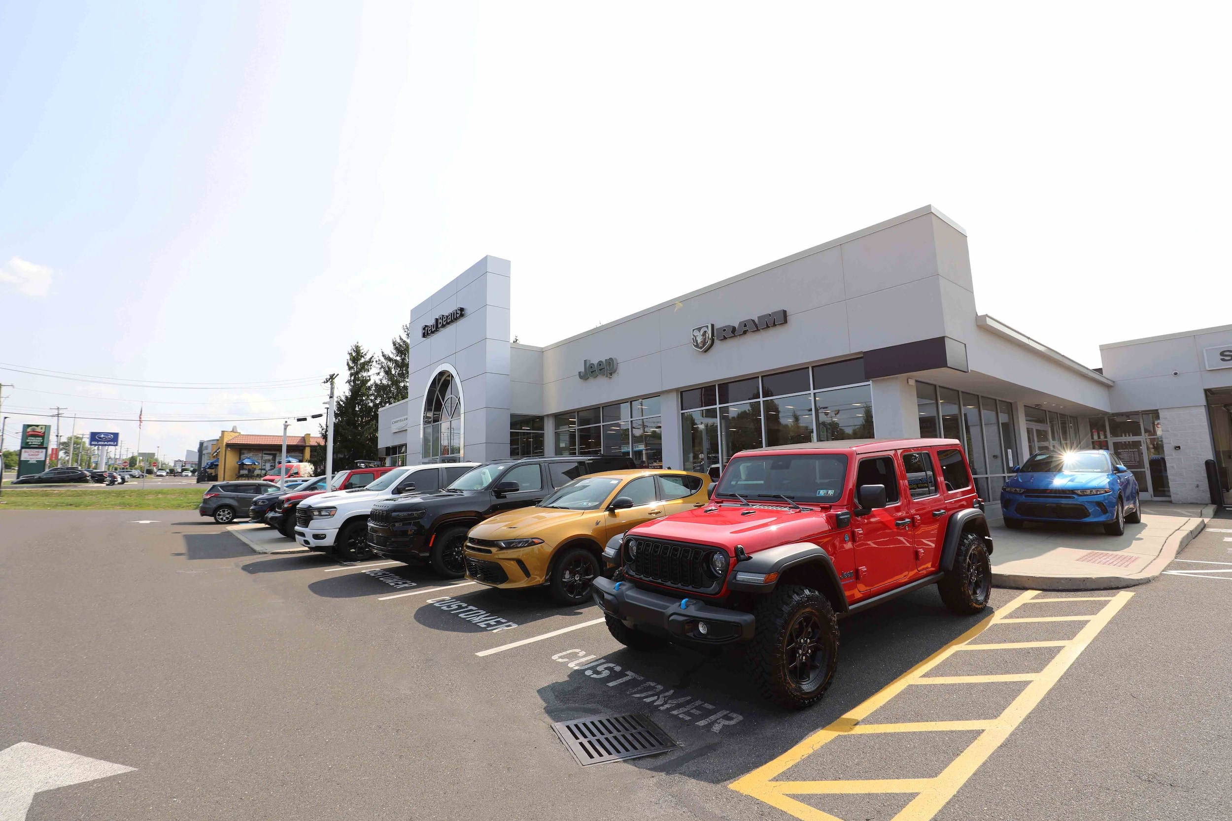 Exterior_FB_CDJR_Doylestown_09.jpg