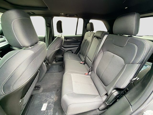 2025 Jeep Grand Cherokee Laredo - Photo 17