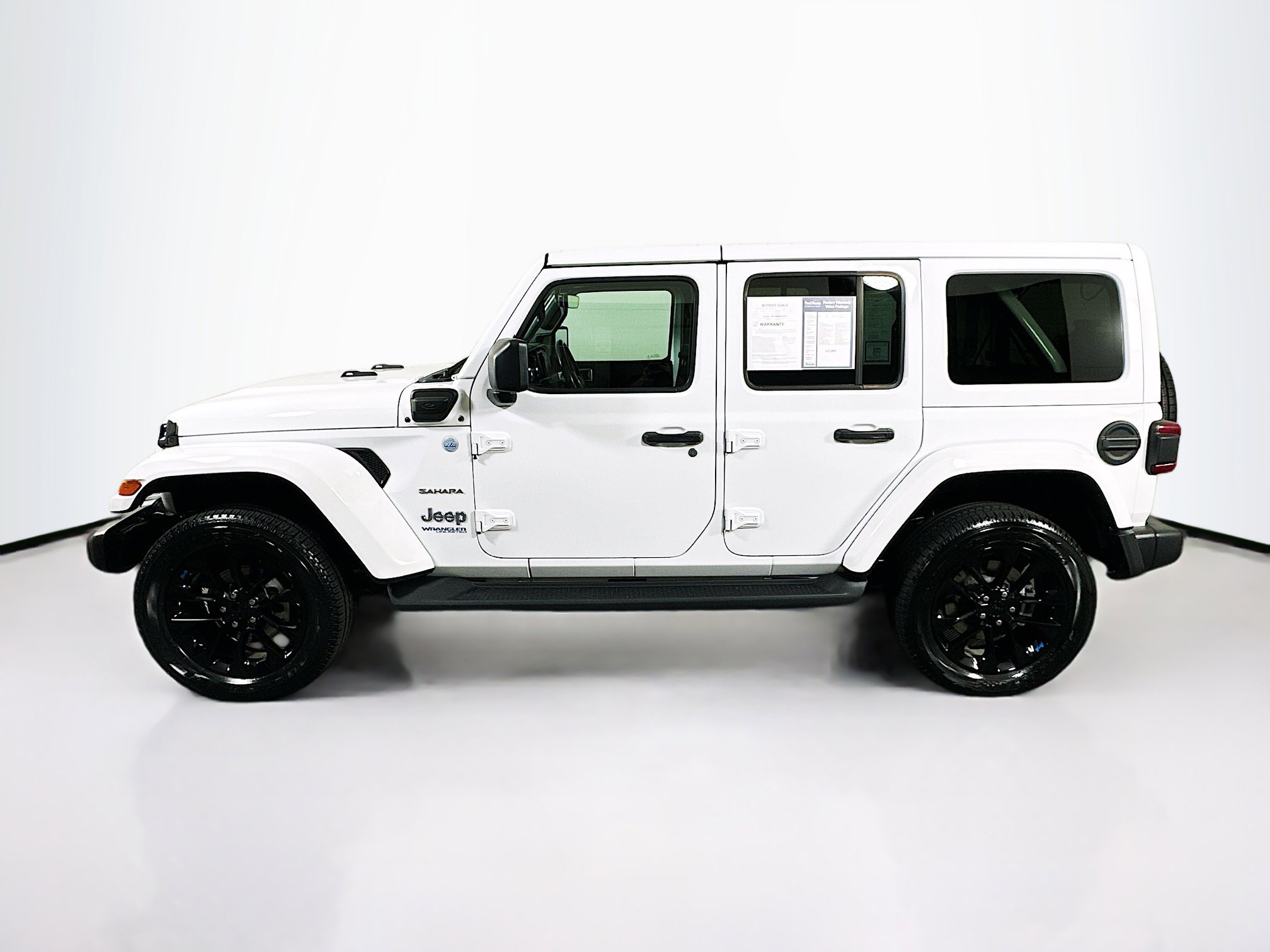 2022 Jeep Wrangler Unlimited Sahara 4xe photo 4