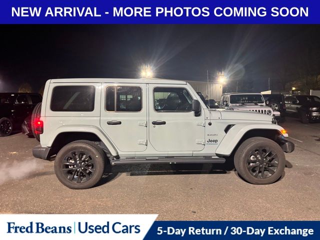 2023 Jeep Wrangler Sahara 4xe photo 2
