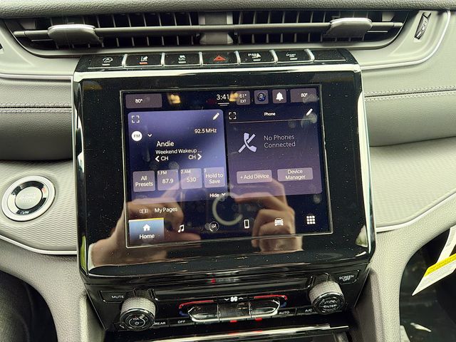 2025 Jeep Grand Cherokee Laredo - Photo 10
